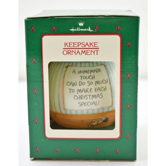 Betsey Clark Home for Christmas Vintage 1988 Glass Keepsake Ornament Hallmark - Picture 3 of 8